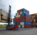 EU threatens countermeasures over US tariffs